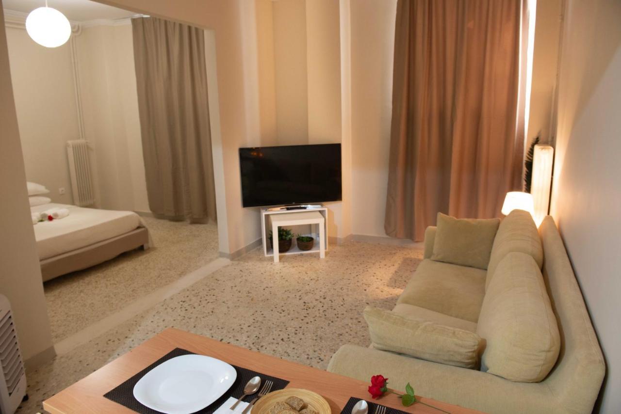 Filopappou Decent Apartment Atene Esterno foto