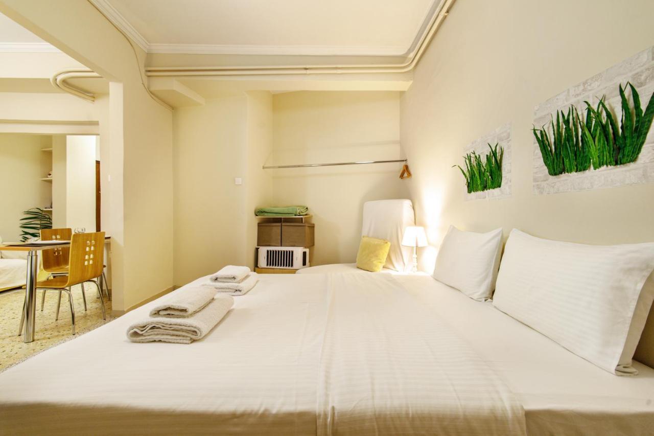 Filopappou Decent Apartment Atene Esterno foto