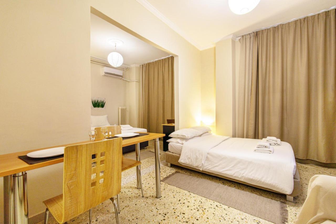Filopappou Decent Apartment Atene Esterno foto