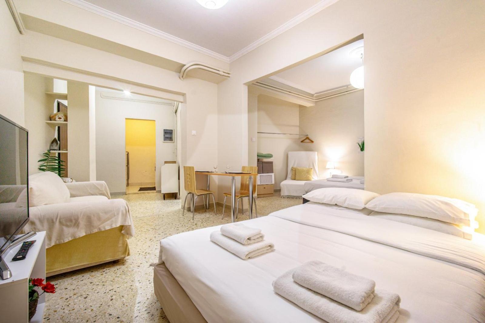 Filopappou Decent Apartment Atene Camera foto