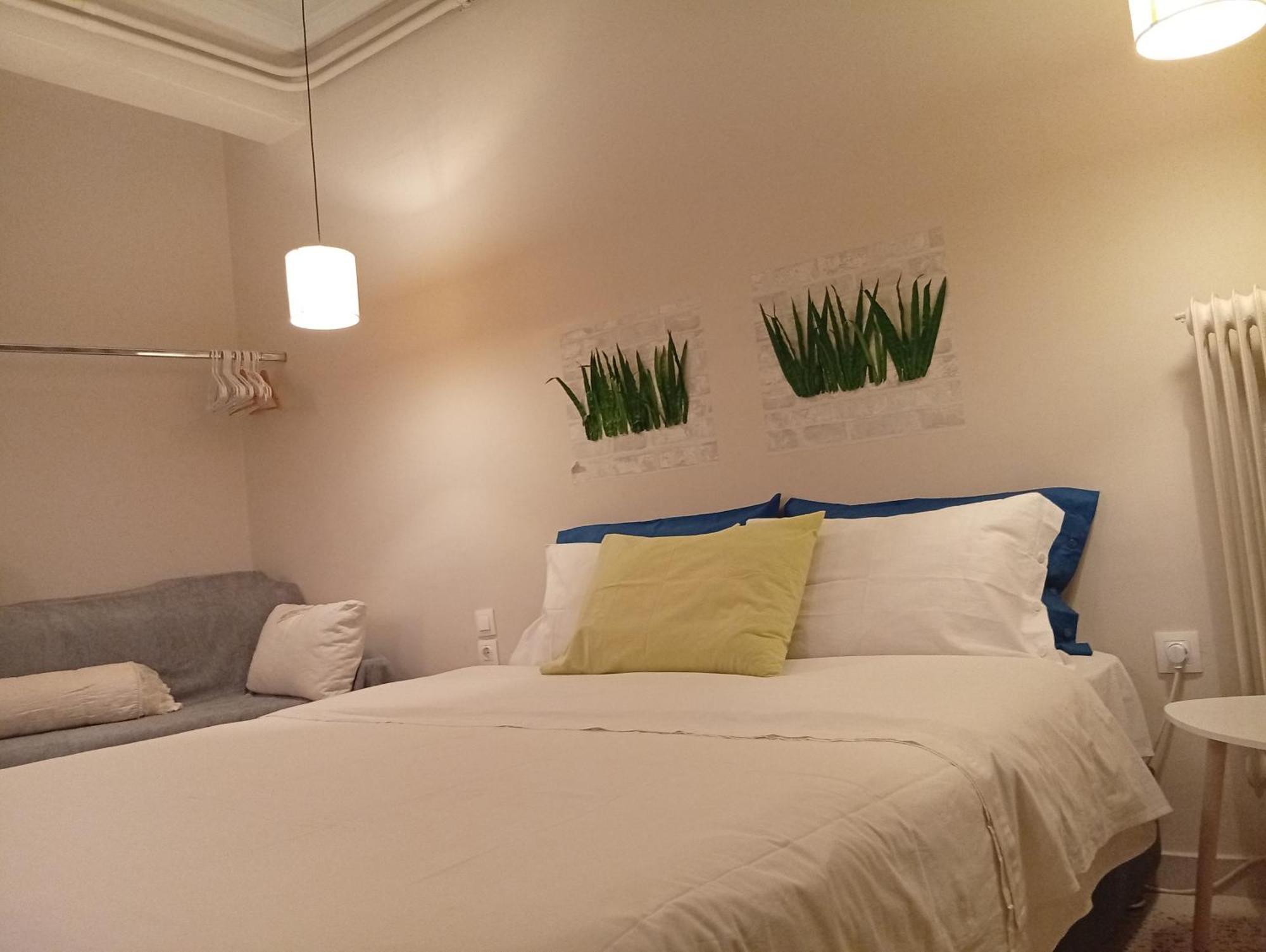 Filopappou Decent Apartment Atene Esterno foto