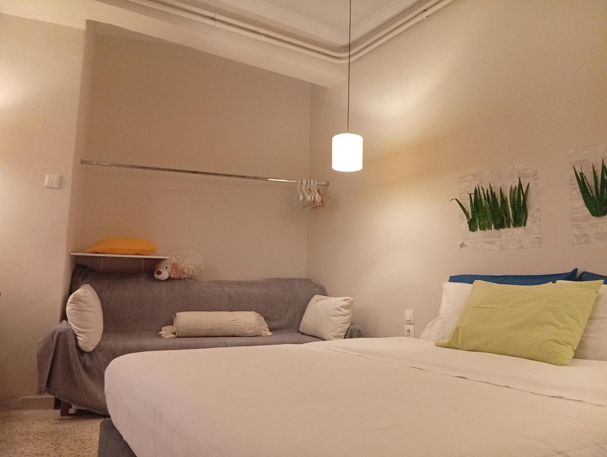 Filopappou Decent Apartment Atene Esterno foto