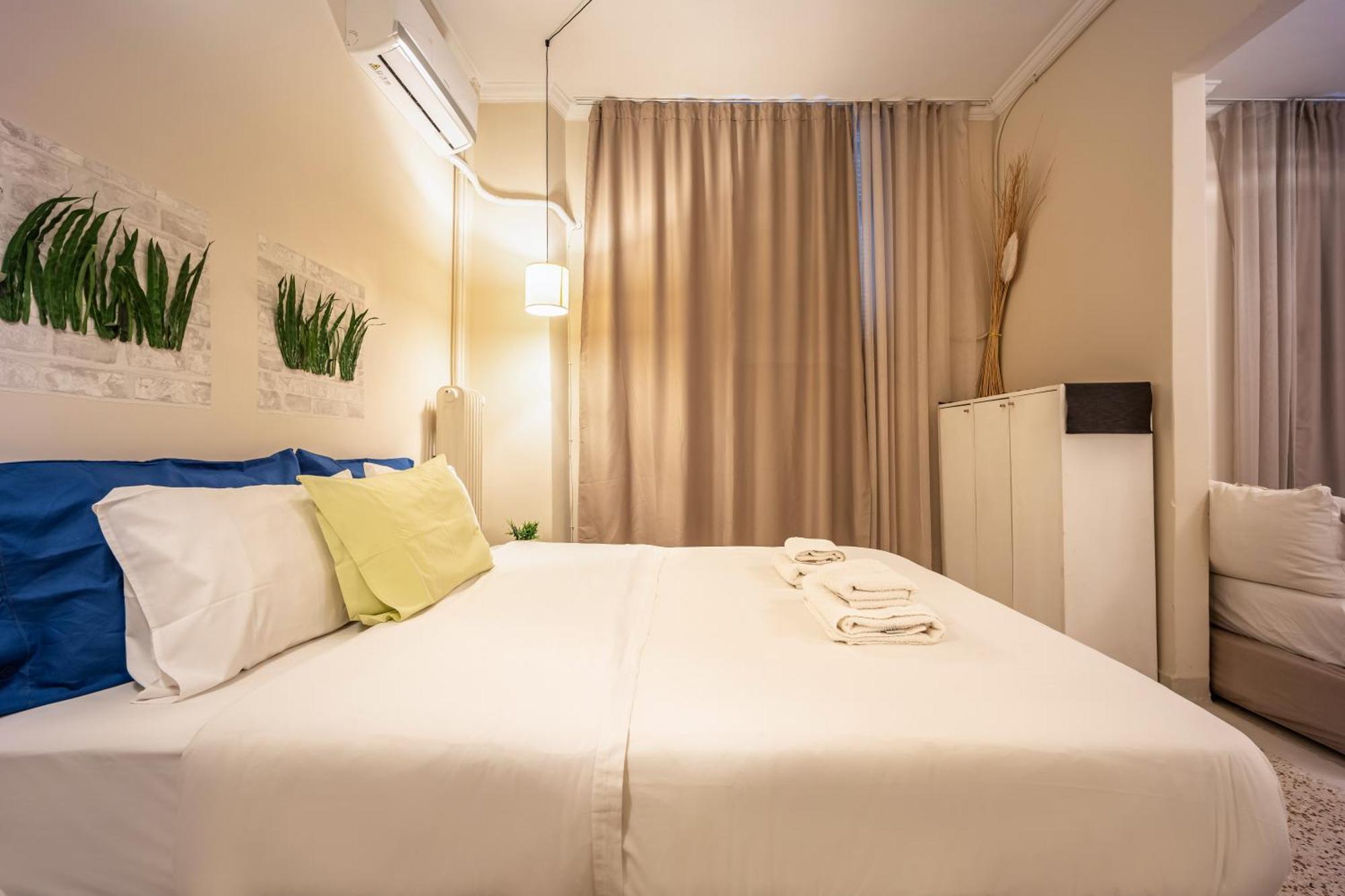 Filopappou Decent Apartment Atene Esterno foto
