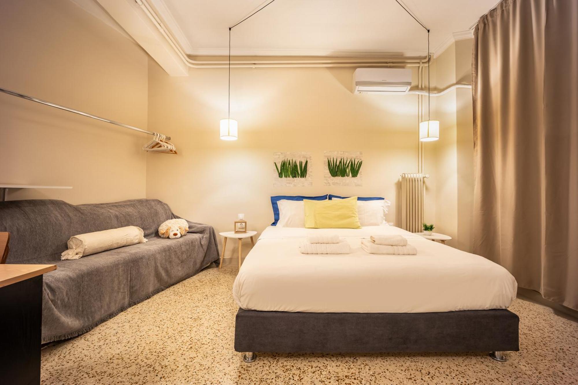 Filopappou Decent Apartment Atene Esterno foto